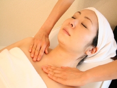 フェイシャル+デコルテ