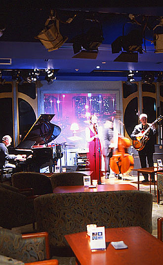 アーティストカフェ